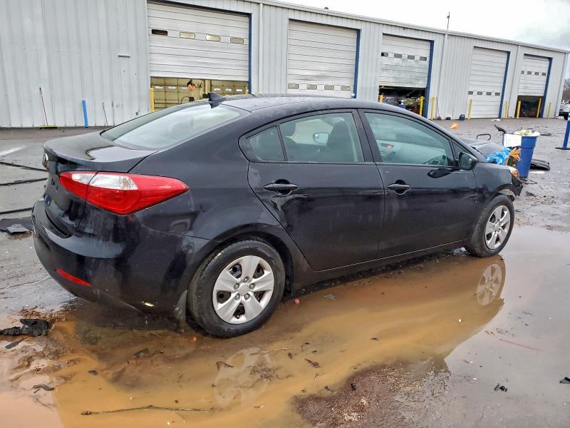 Фото 3 - KIA FORTE