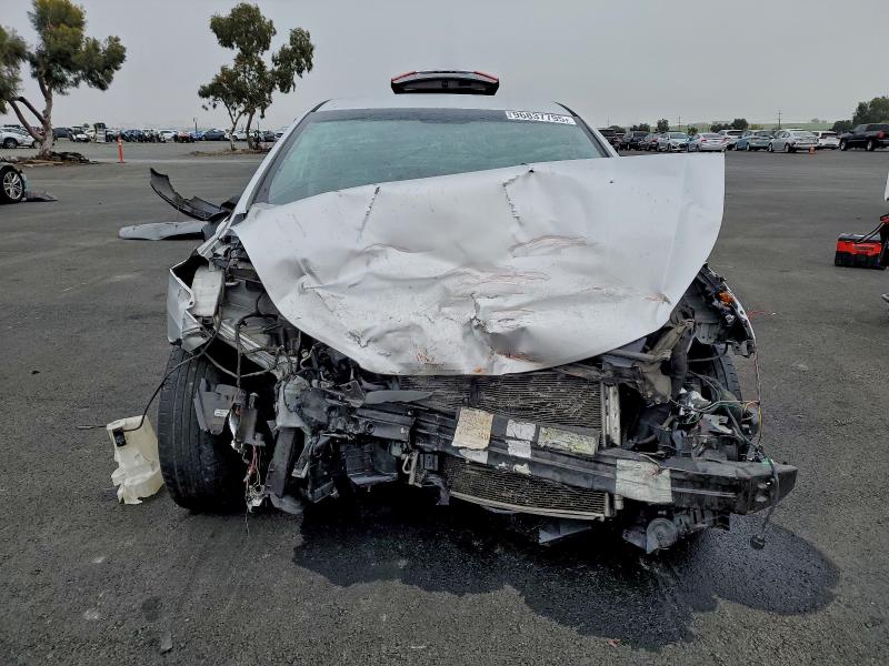 Фото 5 - HYUNDAI ELANTRA