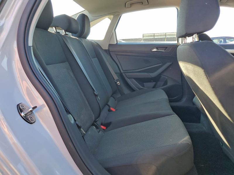 Фото 10 - VOLKSWAGEN JETTA