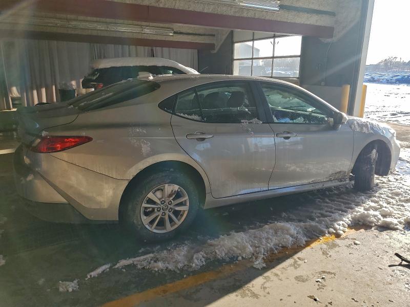 Фото 3 - TOYOTA CAMRY