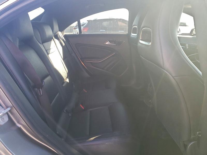 Фото 10 - MERCEDES-BENZ CLA-CLASS