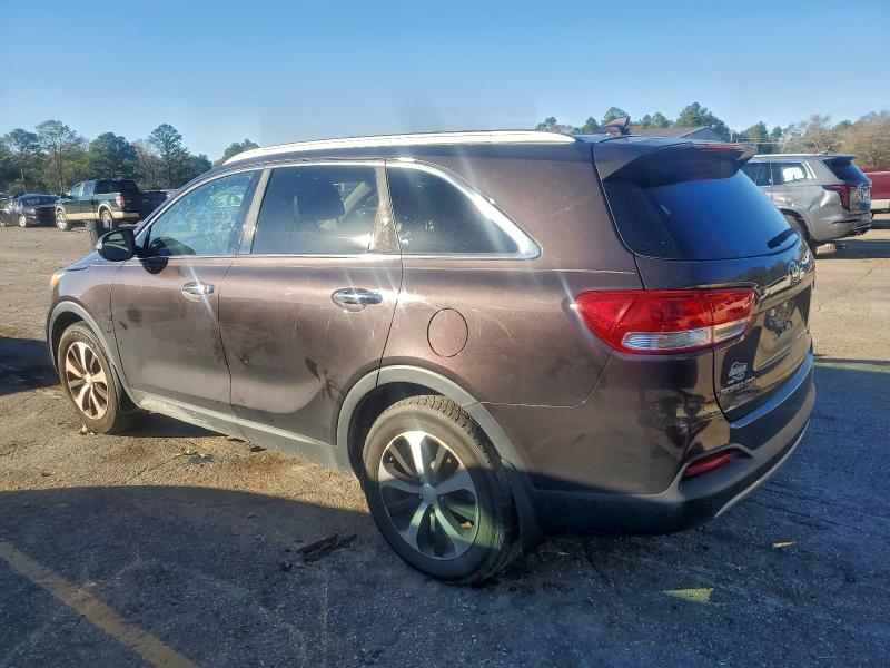 Фото 2 - KIA SORENTO