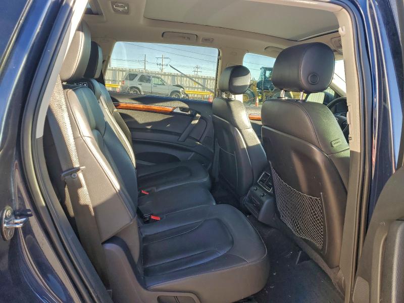 Фото 11 - AUDI Q7