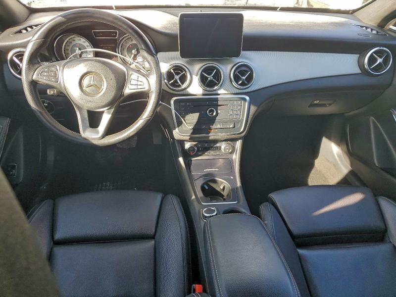 Фото 8 - MERCEDES-BENZ CLA-CLASS