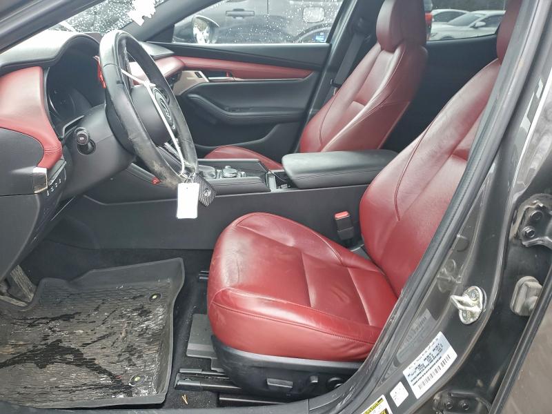 Фото 7 - MAZDA 3