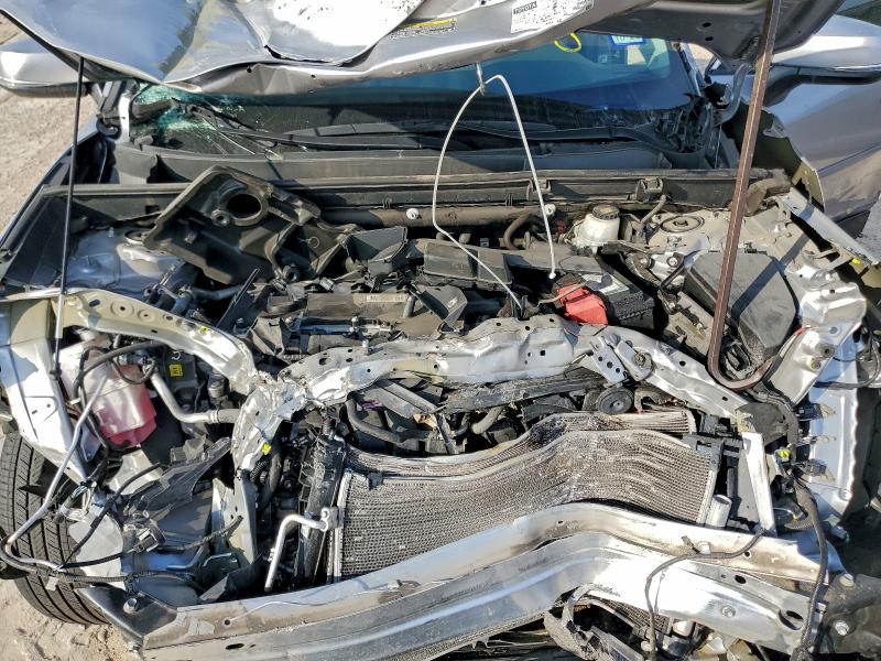 Фото 12 - TOYOTA RAV4