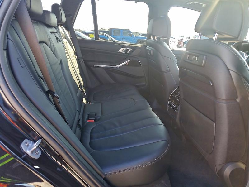 Фото 11 - BMW X5