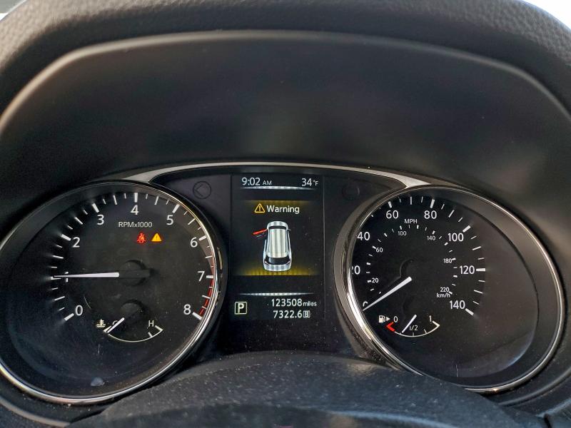 Фото 9 - NISSAN ROGUE