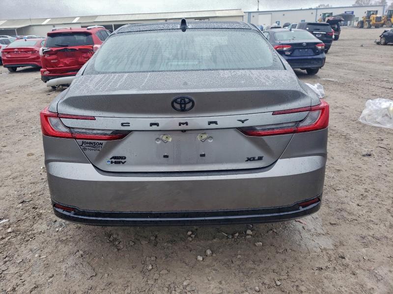 Фото 6 - TOYOTA CAMRY