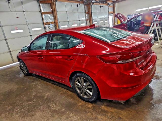 Фото 2 - HYUNDAI ELANTRA