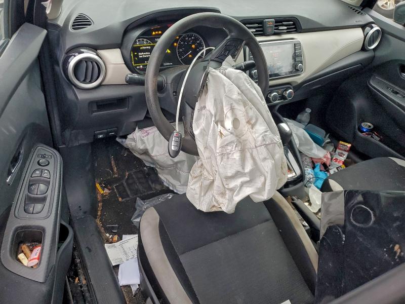 Фото 8 - NISSAN VERSA