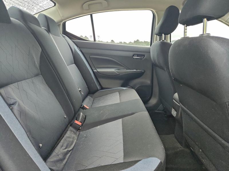 Фото 10 - NISSAN VERSA