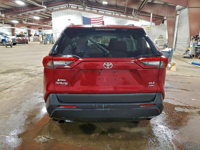 Фото 6 - TOYOTA RAV4