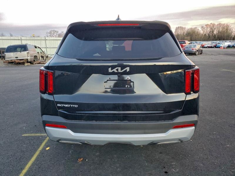 Фото 6 - KIA SORENTO