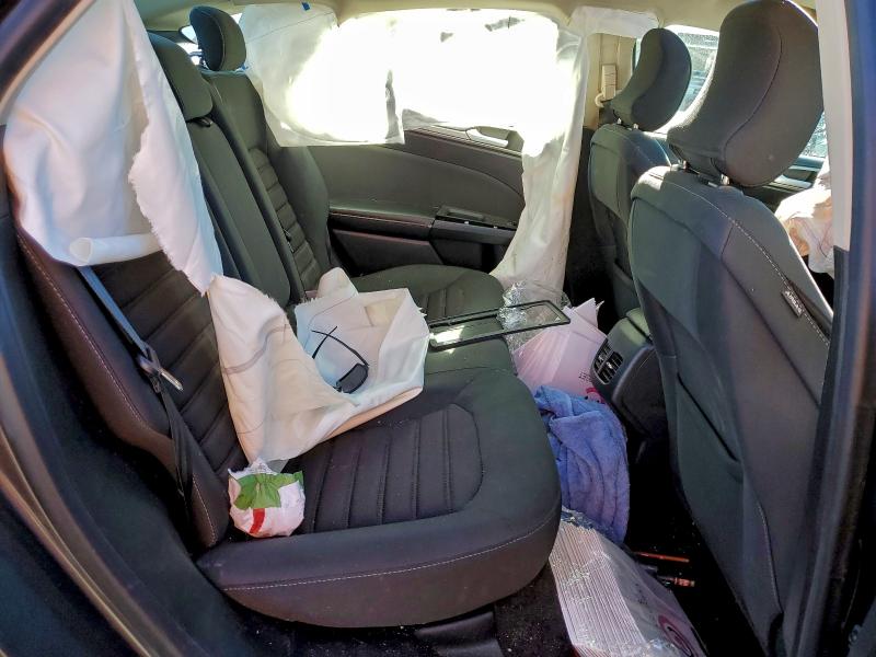 Фото 10 - FORD FUSION