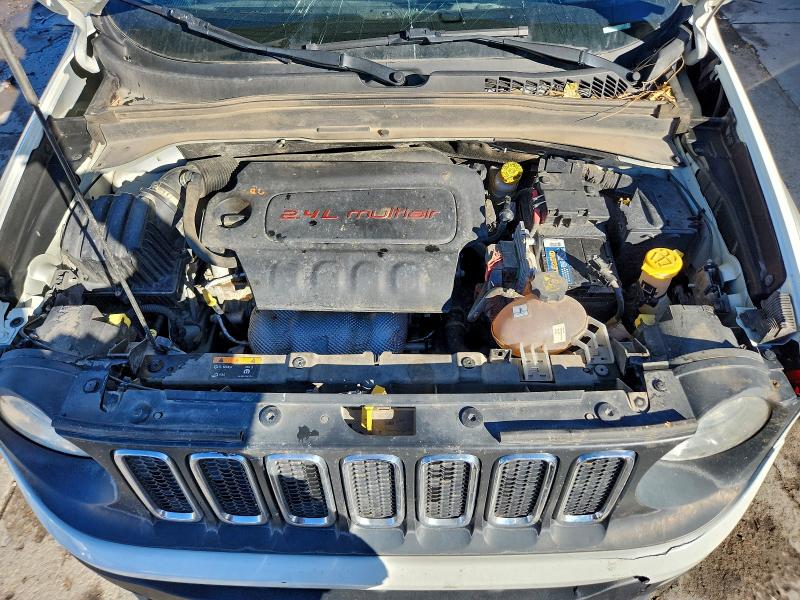 Фото 12 - JEEP RENEGADE