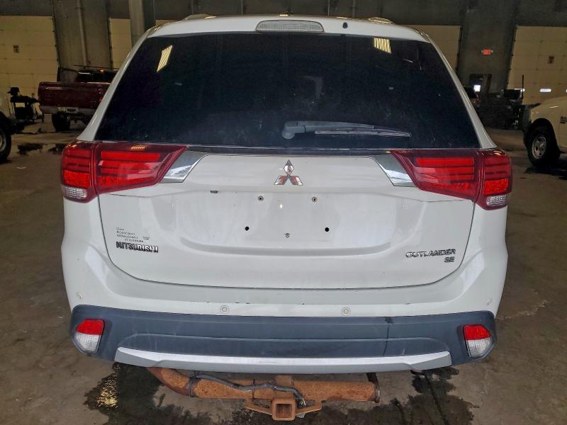 Фото 6 - MITSUBISHI OUTLANDER
