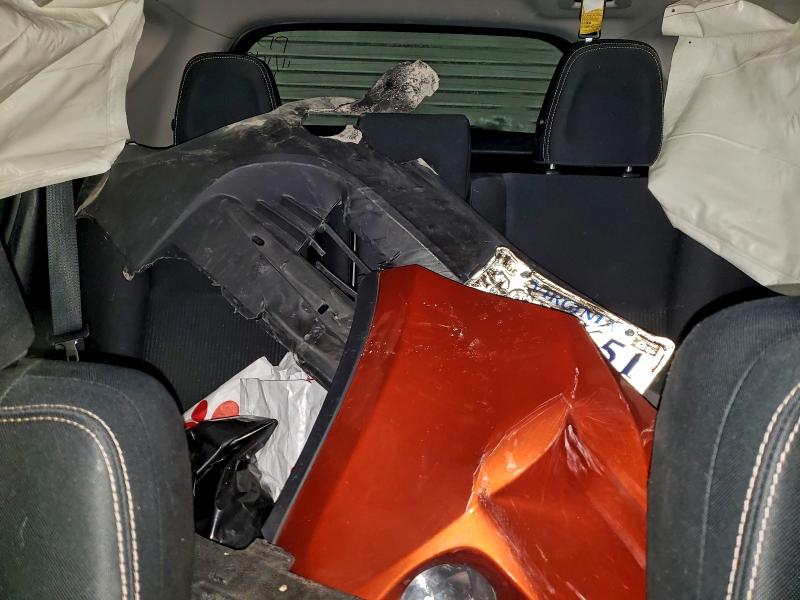 Фото 10 - TOYOTA RAV4