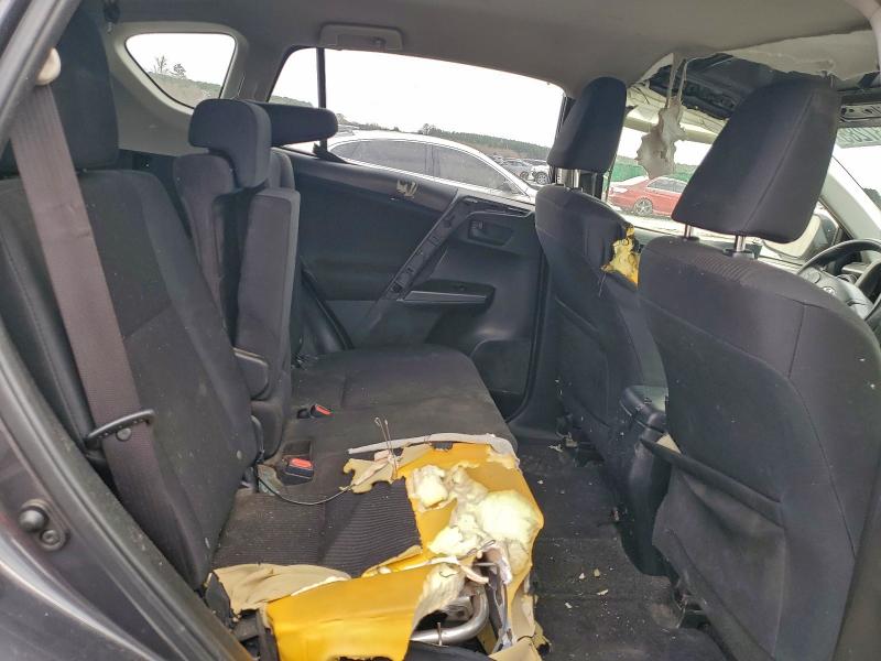 Фото 11 - TOYOTA RAV4