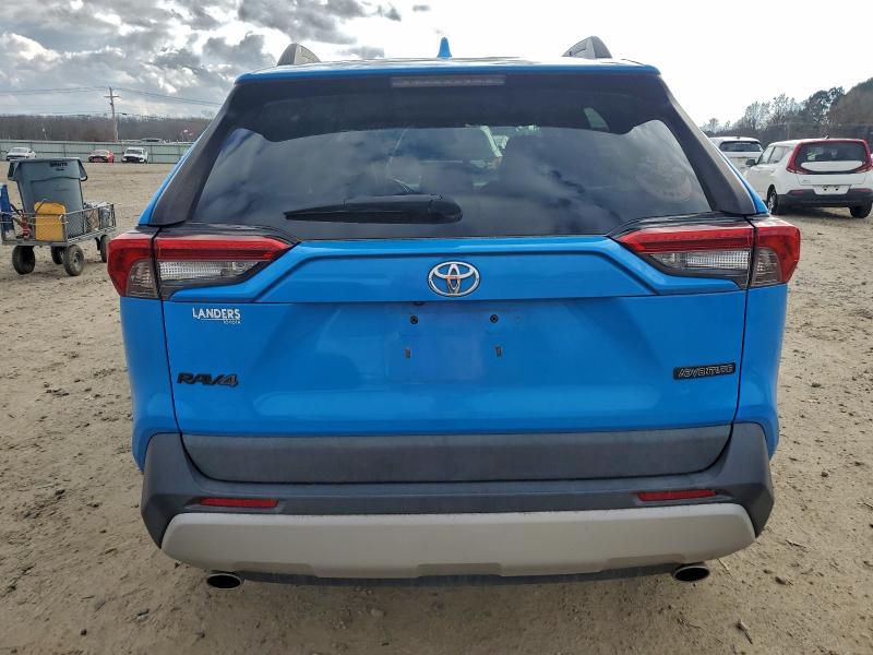 Фото 6 - TOYOTA RAV4