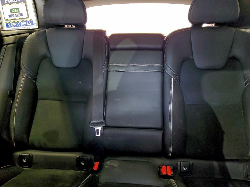 Фото 10 - VOLVO XC60