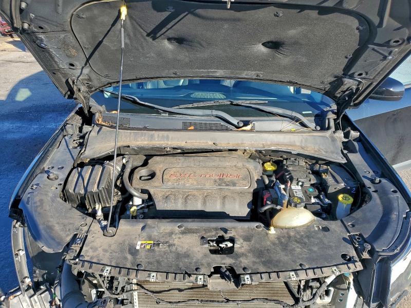 Фото 12 - JEEP COMPASS