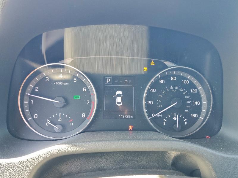 Фото 9 - HYUNDAI ELANTRA