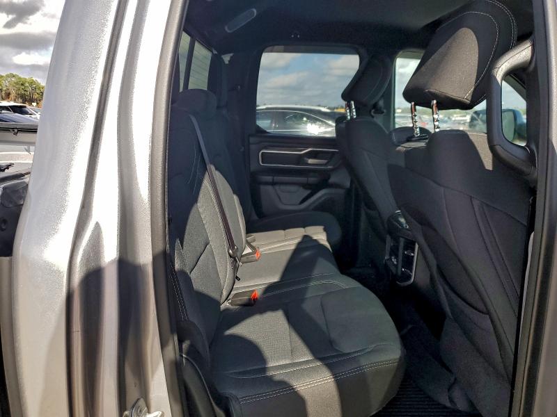 Фото 10 - RAM 1500