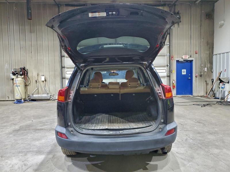 Фото 6 - TOYOTA RAV4