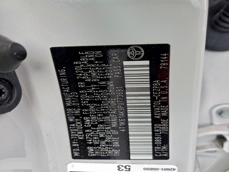 Фото 12 - TOYOTA CAMRY