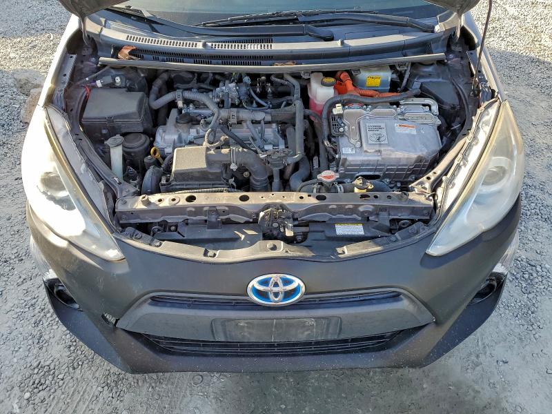 Фото 11 - TOYOTA PRIUS