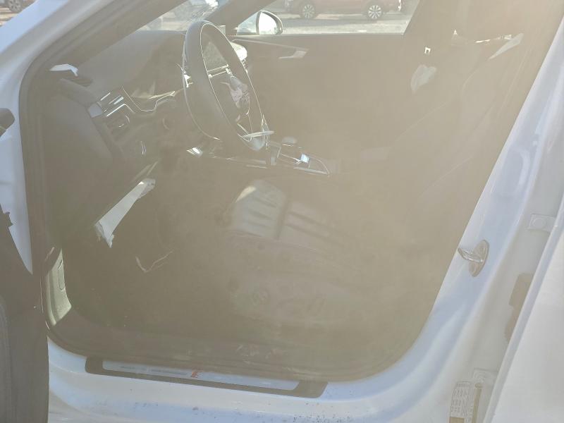 Фото 7 - AUDI A4