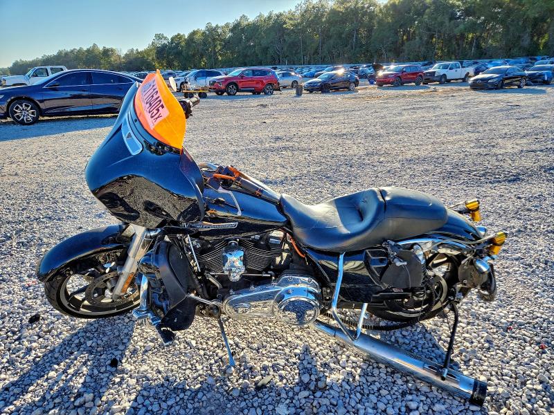 HARLEY-DAVIDSON FL 2022