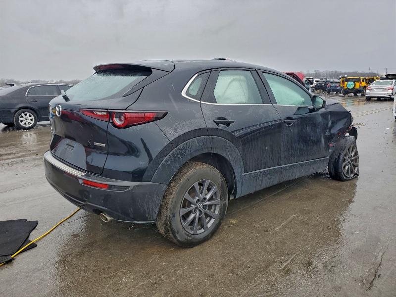 Фото 3 - MAZDA CX30