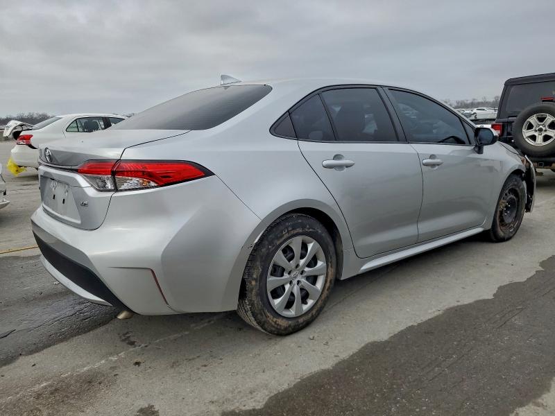 Фото 3 - TOYOTA COROLLA