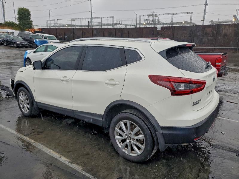 Фото 2 - NISSAN ROGUE