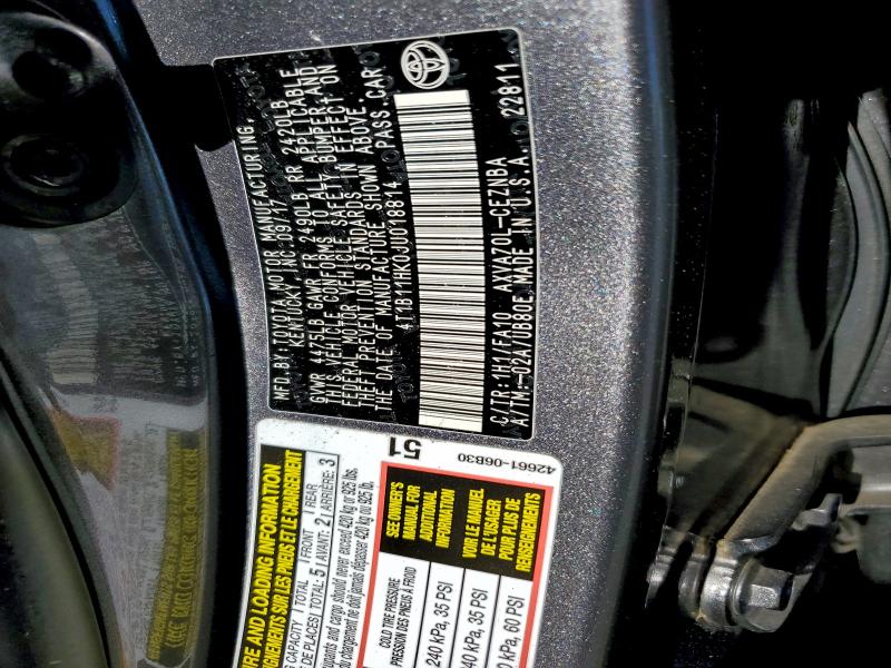 Фото 13 - TOYOTA CAMRY