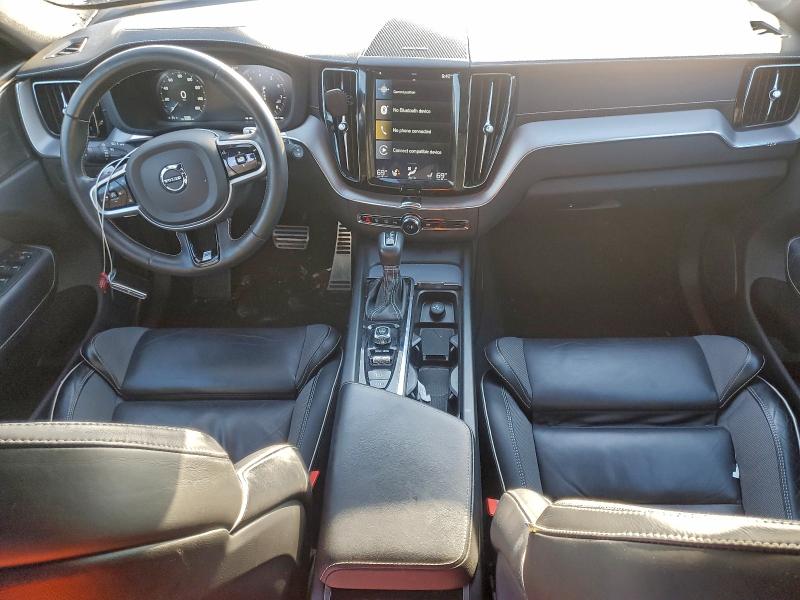 Фото 8 - VOLVO XC60