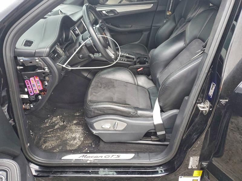 Фото 7 - PORSCHE MACAN