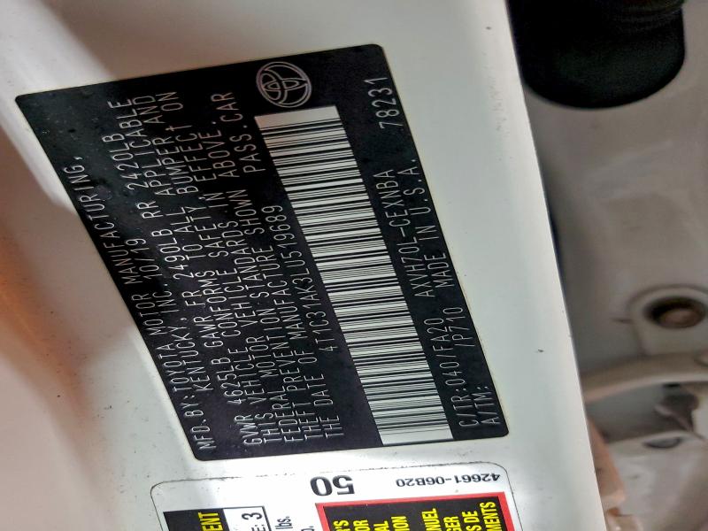 Фото 12 - TOYOTA CAMRY