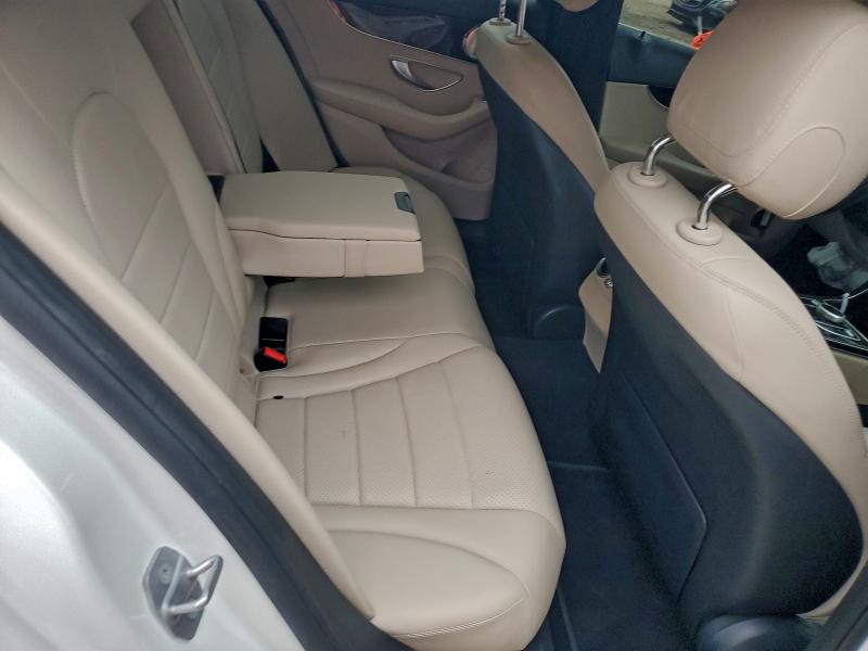 Фото 10 - MERCEDES-BENZ C-CLASS