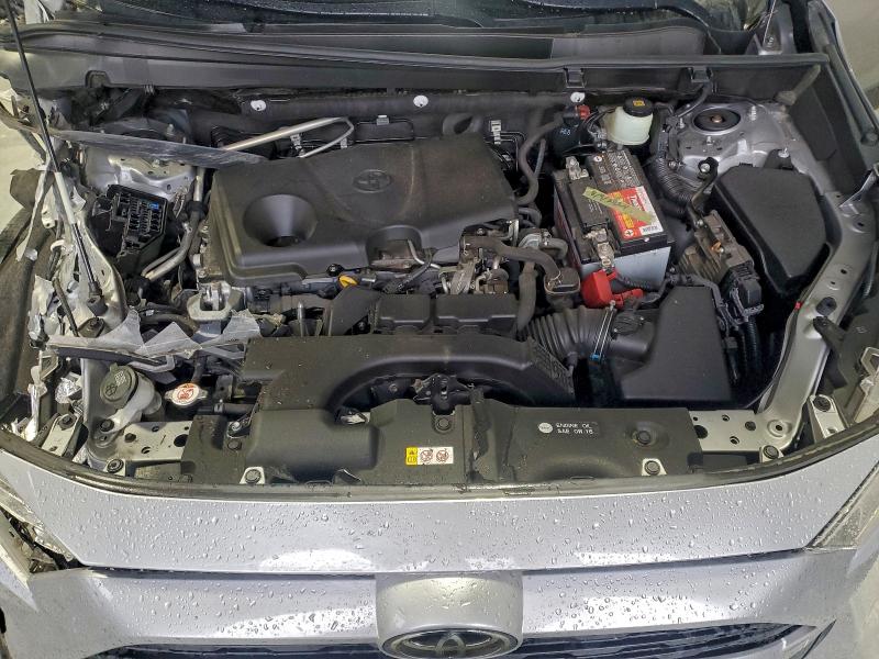 Фото 11 - TOYOTA RAV4