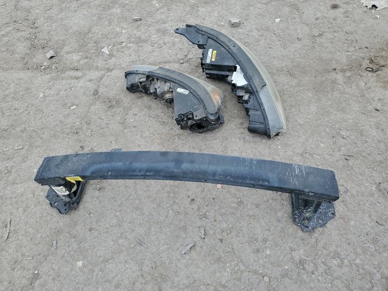 Фото 12 - HYUNDAI ELANTRA