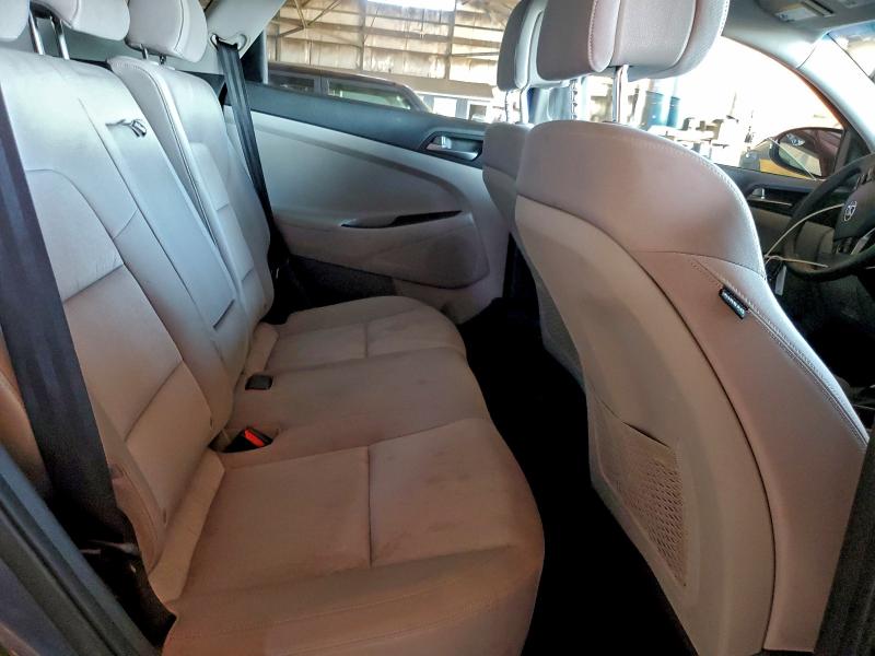 Фото 10 - HYUNDAI TUCSON