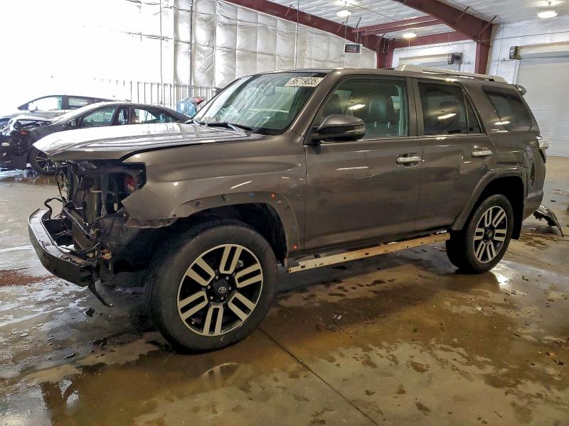 Фото 1 - TOYOTA 4RUNNER