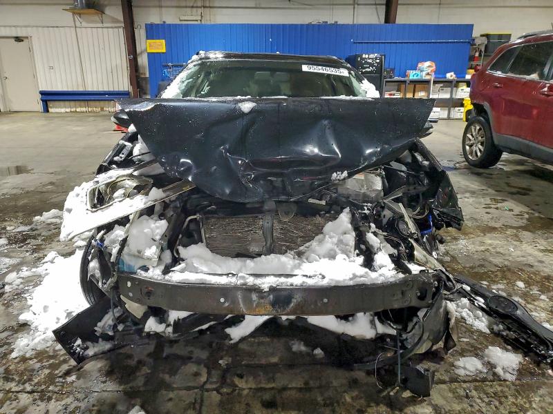 Фото 5 - TOYOTA PRIUS