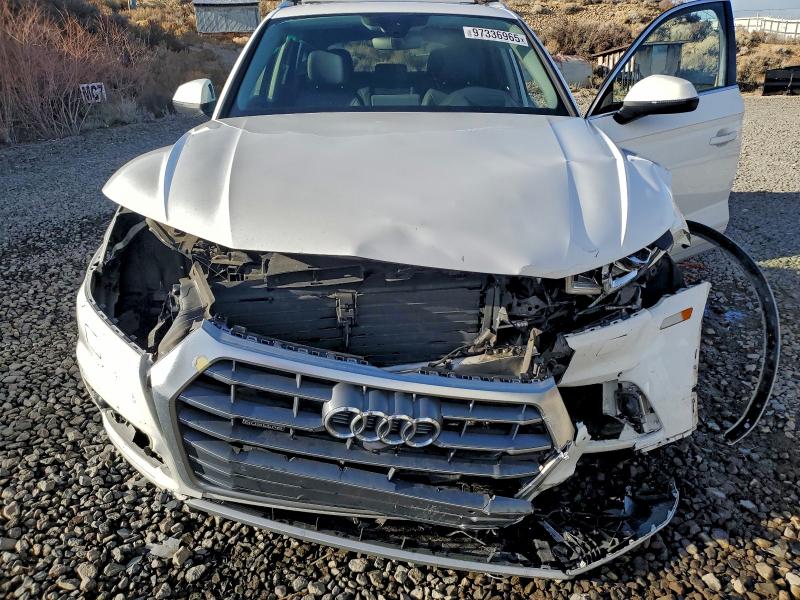 Фото 12 - AUDI Q5