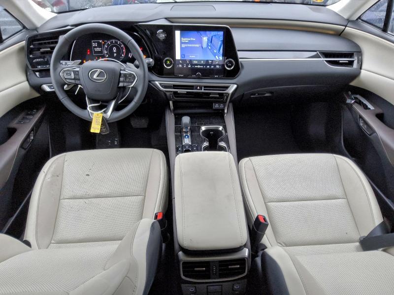 Фото 8 - LEXUS RX350