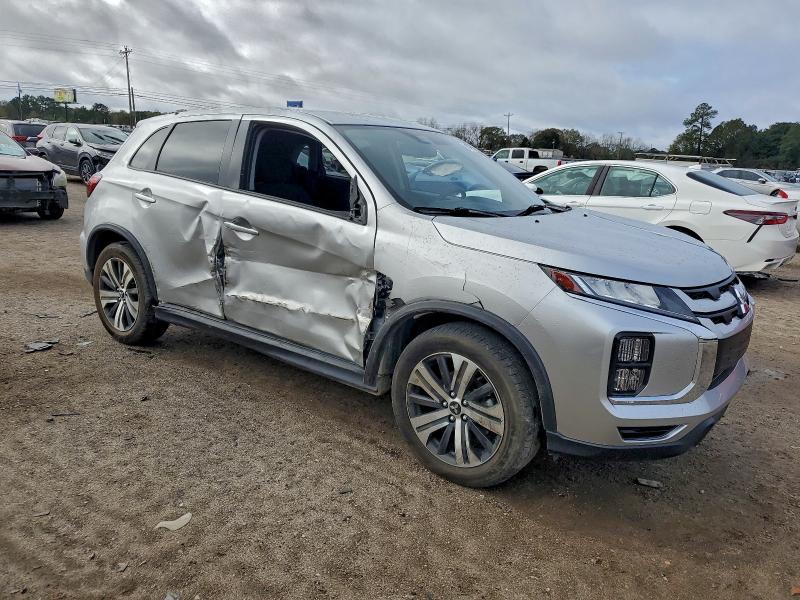 Фото 4 - MITSUBISHI OUTLANDER