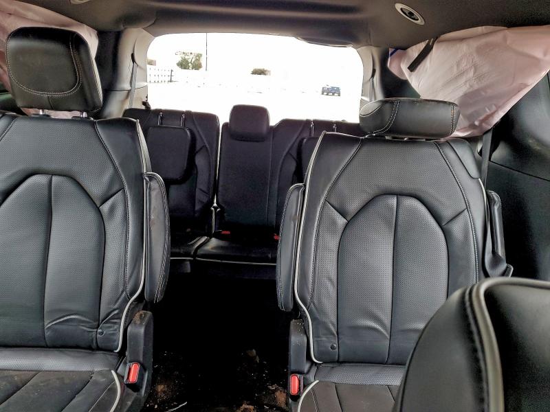 Фото 10 - CHRYSLER PACIFICA